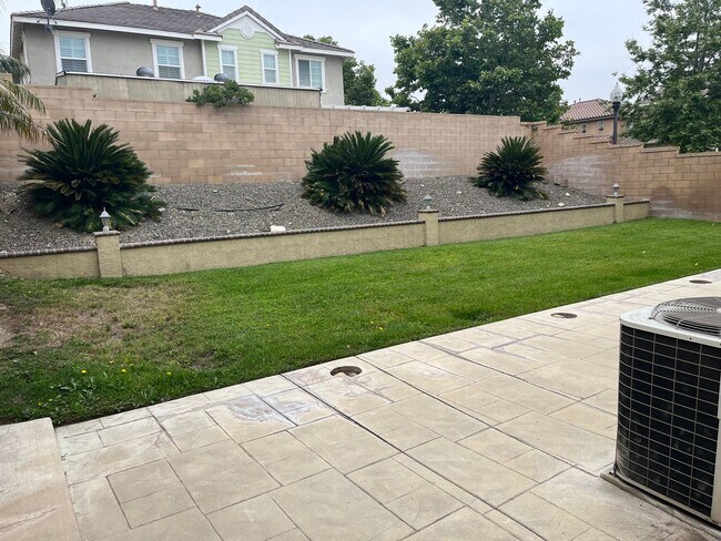 Building Photo - Beautiful Corner lot home in gated community.