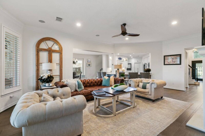 Building Photo - 2560 Costa Mesa Cir