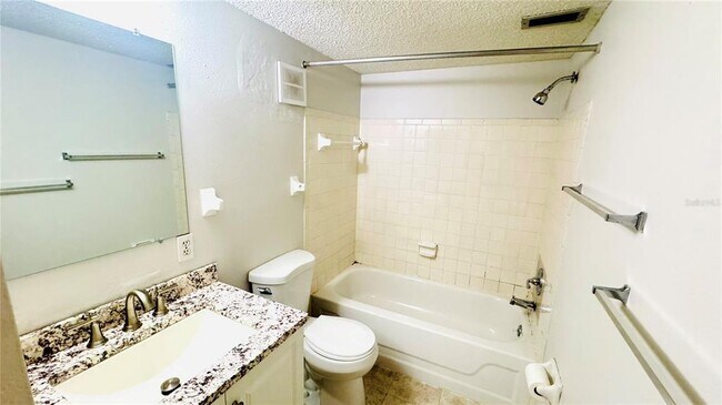 Building Photo - 5501 Pokeweed Ct