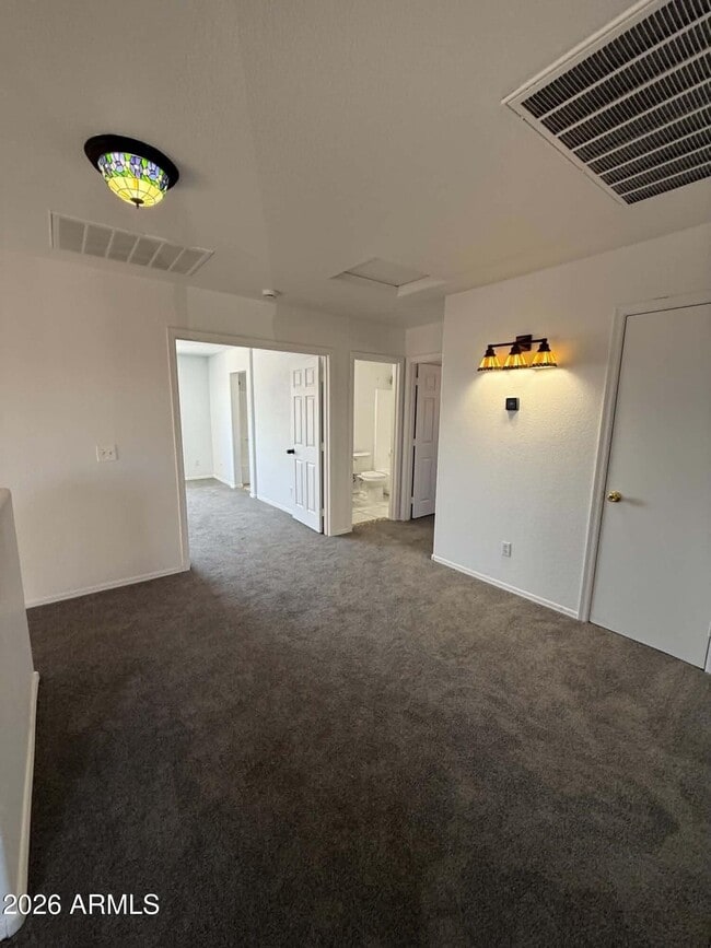 Building Photo - 1261 E Dust Devil Dr