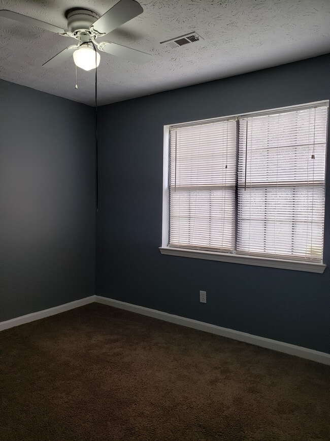 Building Photo - A place to call HOME 4 BR 2 BA