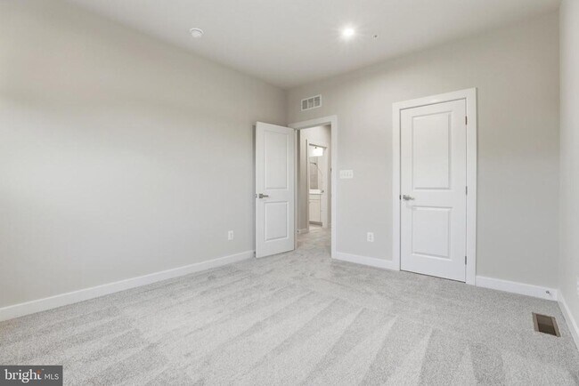 Building Photo - 4366 Black Tulip Wy