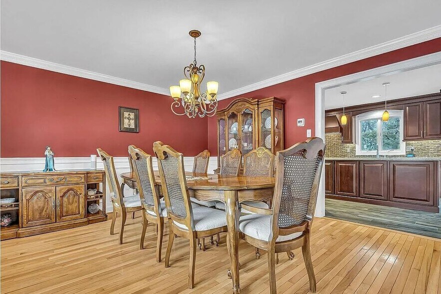 Building Photo - 283 N New Prospect Rd