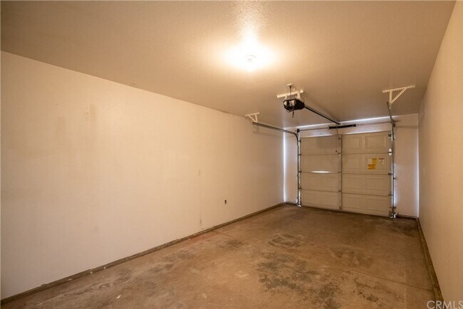 Building Photo - 582 Morgan Dr