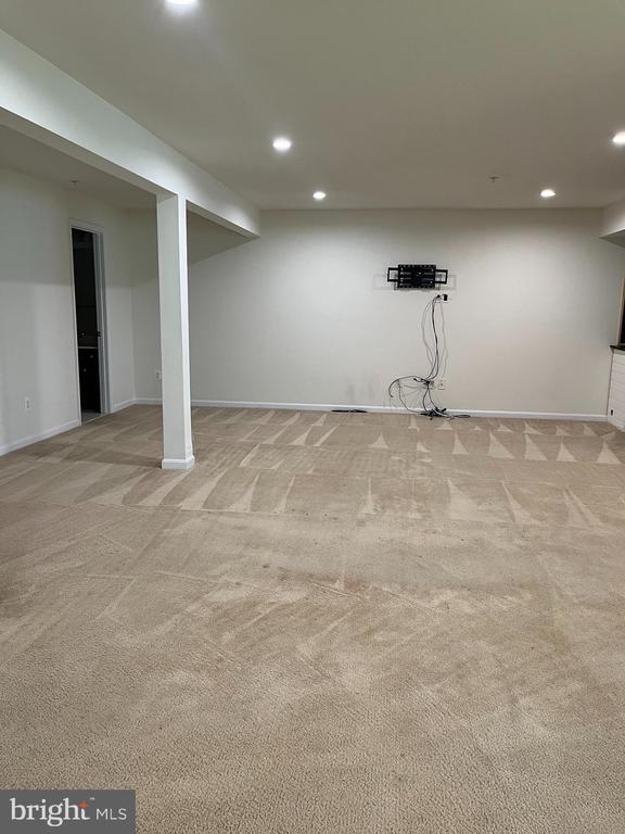 Building Photo - 3461 Eagle Ridge Dr