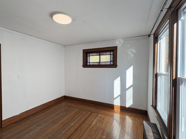 Building Photo - 273 Peck Ave