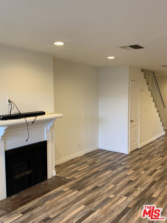 Building Photo - 542 N Shelton St