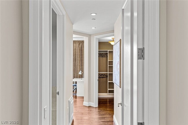 Building Photo - 2777 Paradise Rd