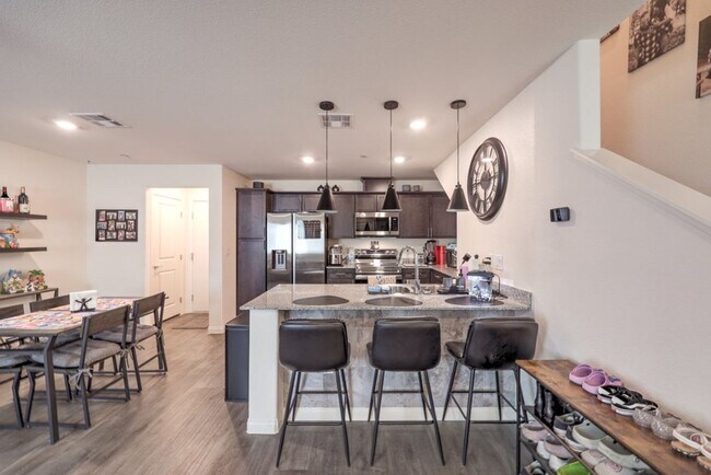 Building Photo - 6816 Citron Mist Ct