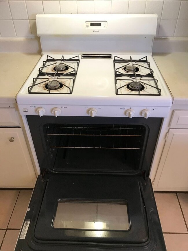 Building Photo - 19th St