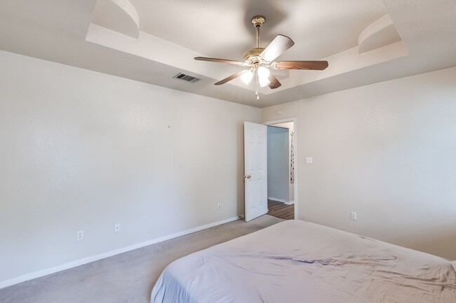 Building Photo - 5316 Trail Dr