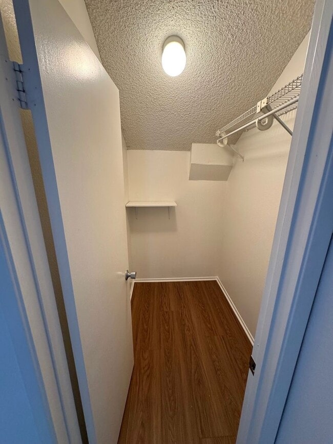 Building Photo - Sycamore Creek Community in Central Camarillo!