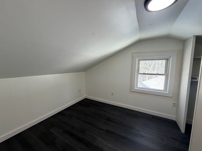 Building Photo - Charming 3-Bedroom Home Near Pontoosuc Lake