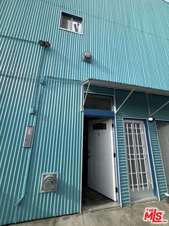 Building Photo - 915 Broadway St