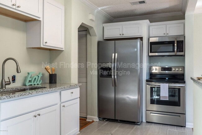 Building Photo - 4547 Post St