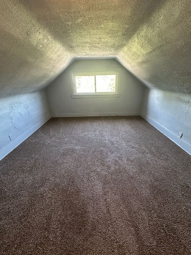 Building Photo - 2337 15th St SW