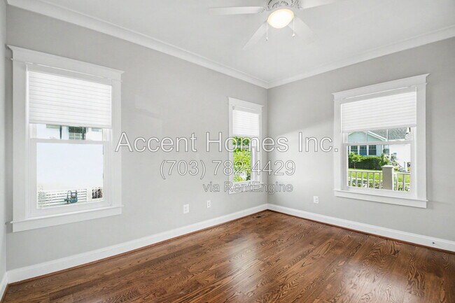 Building Photo - 14 W Caton Ave