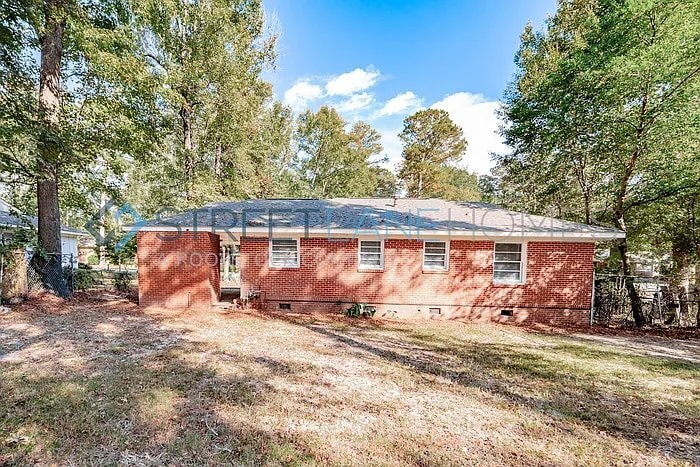 Building Photo - 137 Prince Ave