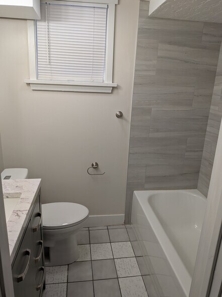 Building Photo - 780 29th St