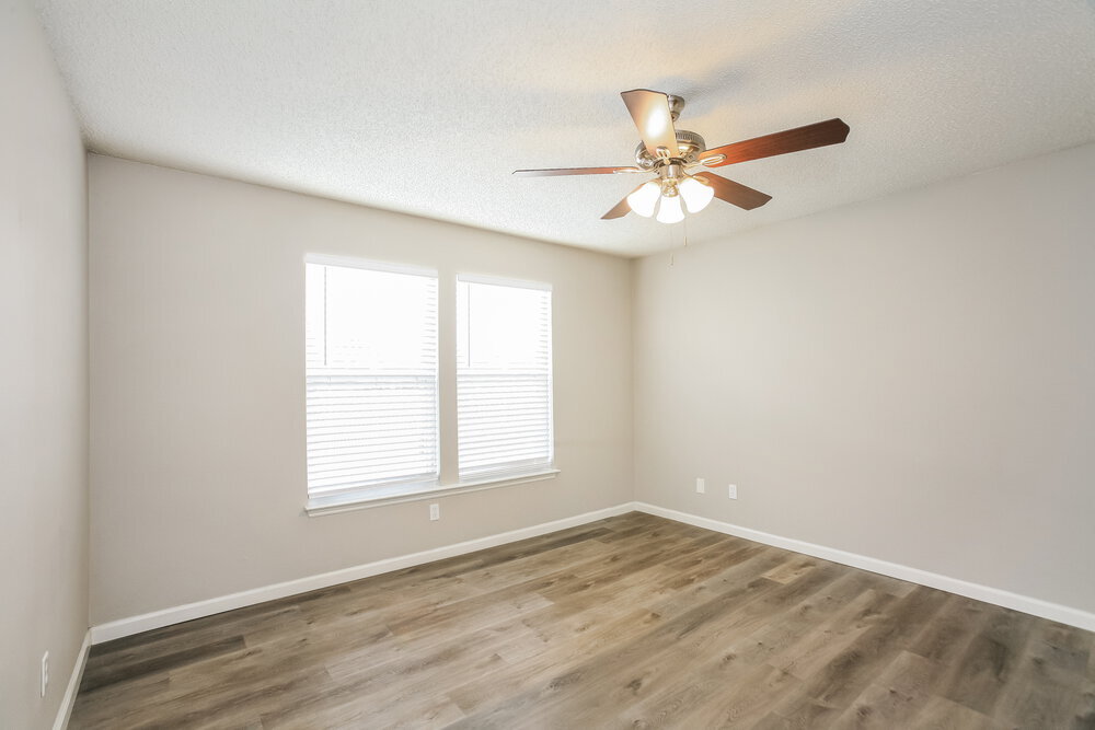 Building Photo - 2014 Dutch Elm Dr