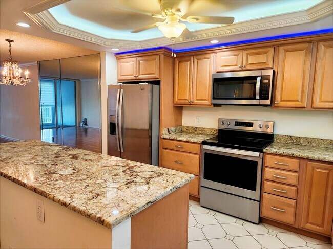 Building Photo - 2008 S Federal Hwy