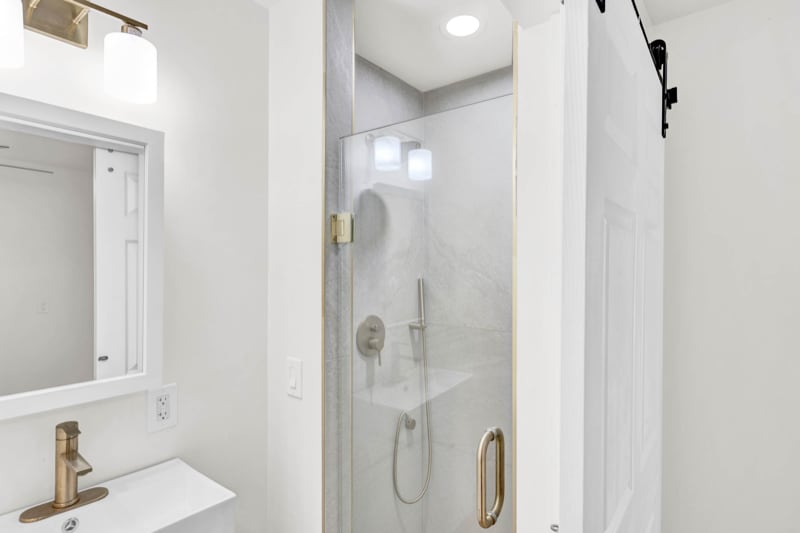 Building Photo - 526 Olive St