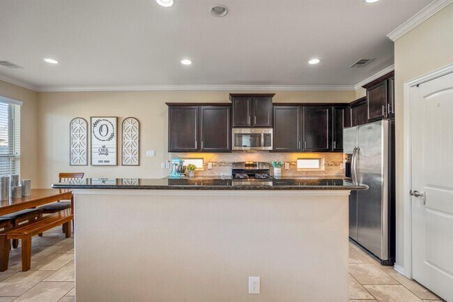 Building Photo - 23719 Lucas Creek Dr
