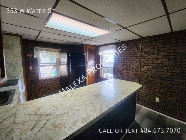 Building Photo - 353 W Water St