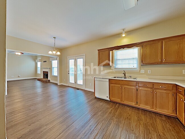 Building Photo - 2662 Hansford Dr