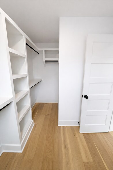 Building Photo - 2022 Maple Vw Ln