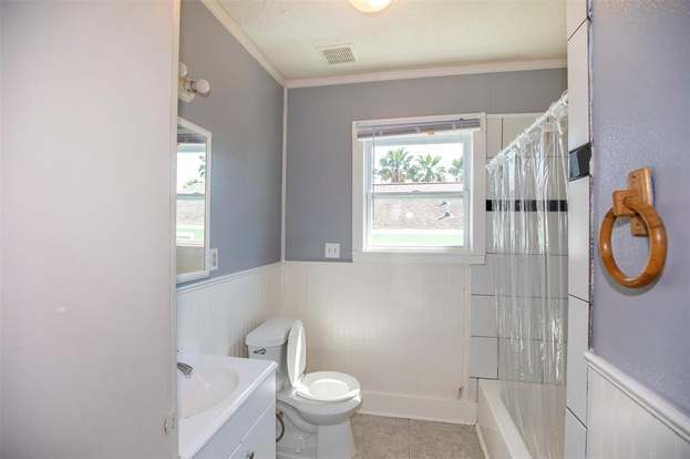 Building Photo - 2117 Grover Ave