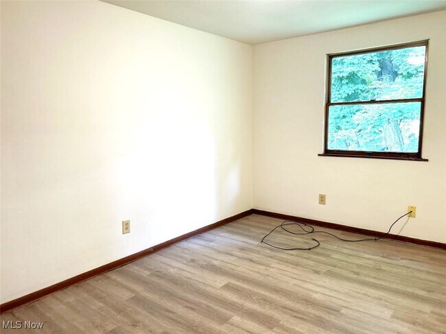 Building Photo - 3601 Beaumont Dr