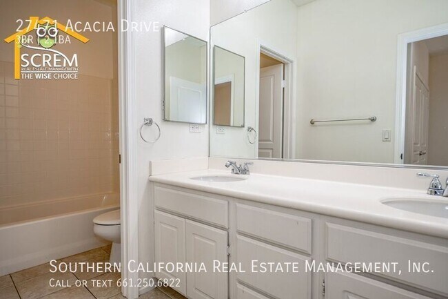 Building Photo - 27471 Acacia Dr