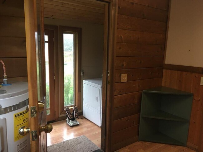 Building Photo - 5839 Logsden Rd