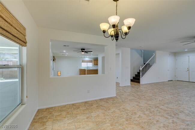 Building Photo - 210 Lynbrook St