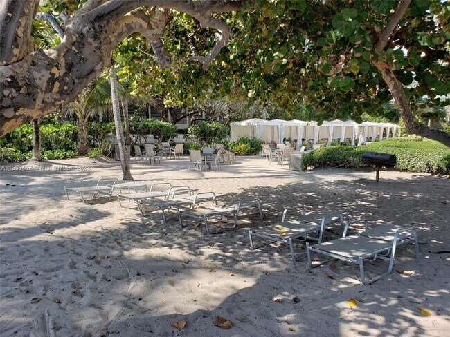 Building Photo - 3000 S Ocean Dr