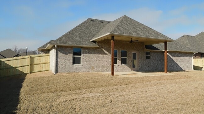 Building Photo - Executive Home for Lease Near Arkansas College of Osteopathic Medicine