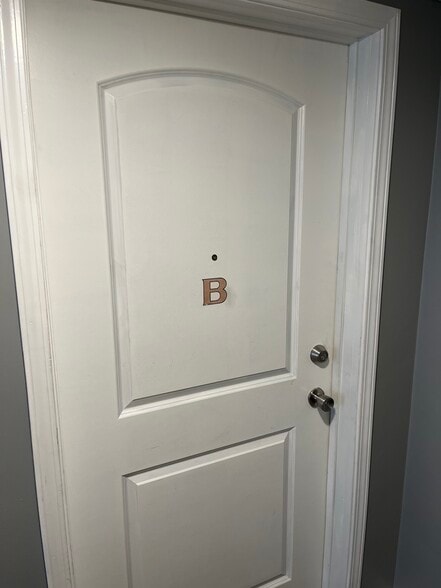 Door from halfway - 146 46th St SW