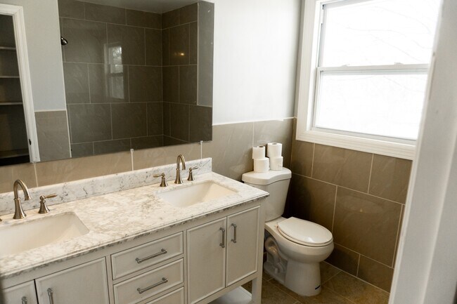 Building Photo - 3848 Sam Boney Dr
