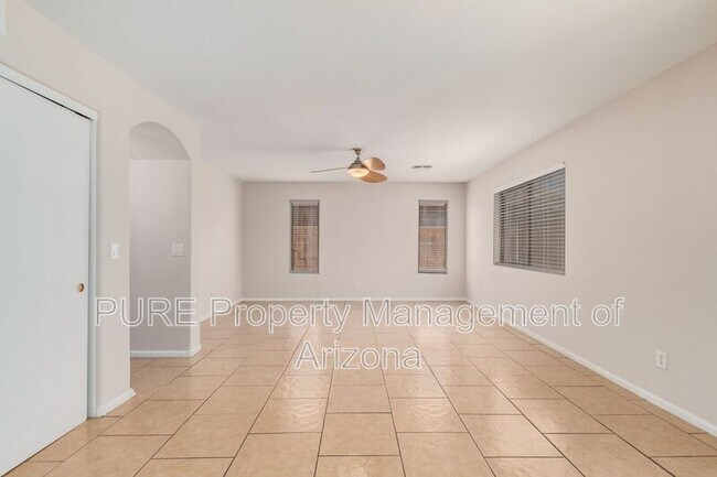 Building Photo - 28026 N 23rd Dr