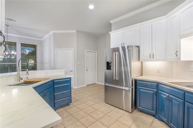 Building Photo - 12416 Water Oak Dr