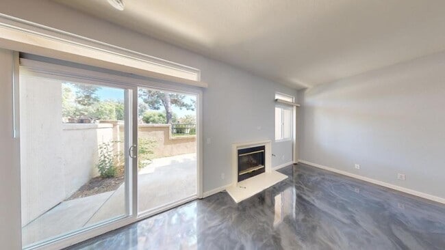 Building Photo - 7254 Shoreline Dr