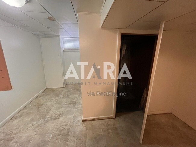 Building Photo - 1335 Thornton Ave