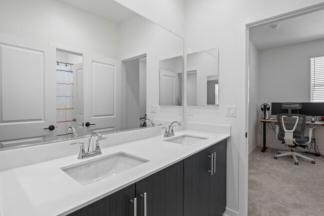 Building Photo - 39532 Tannat Dr