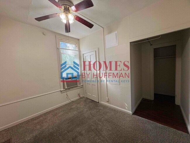 Building Photo - Nice Size Studio Apartment for Rent | All ...