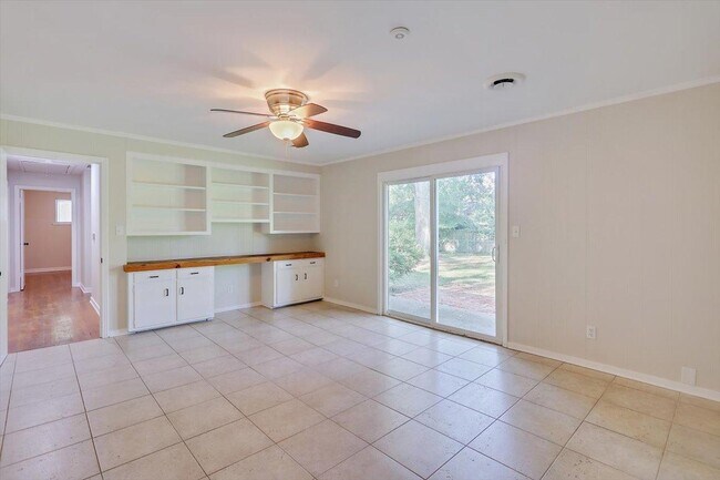 Building Photo - 111 Chiswick Cir