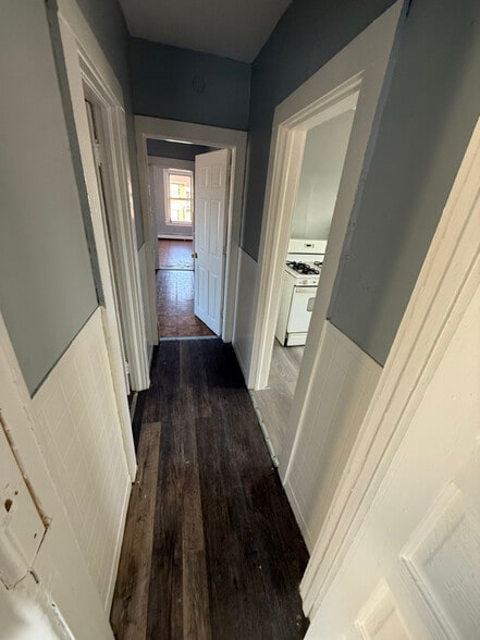 Building Photo - 10 Erwin Pl