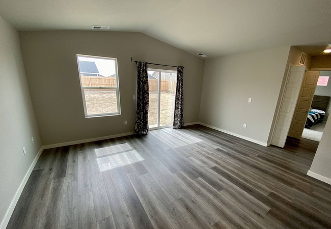 Building Photo - 508 Bobcat Ct