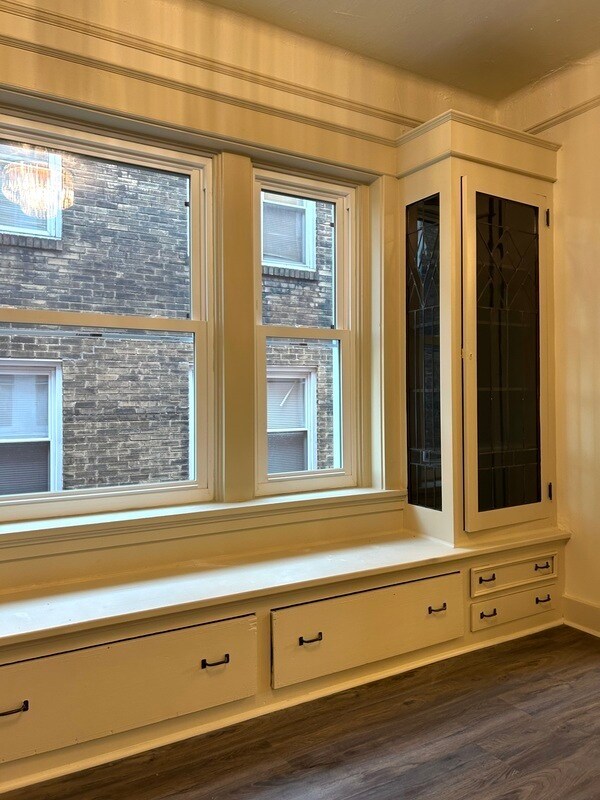 Building Photo - 2750 Broadway Ave