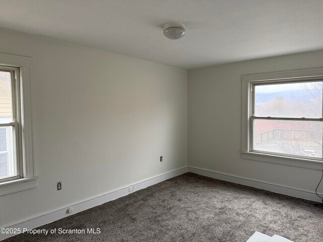 Building Photo - 1018 Madison Ave